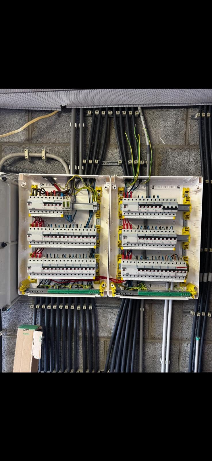 Tableau électrique soigné